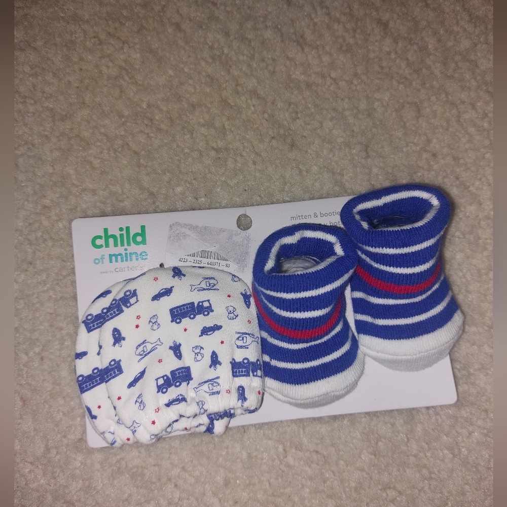 Bootie and mitten set